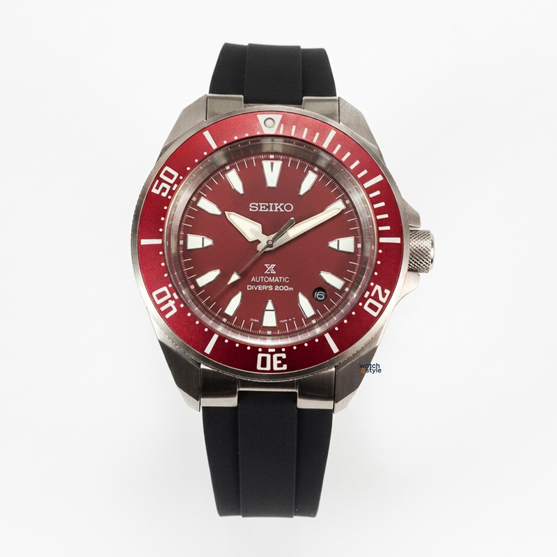 Seiko SRPL Shogurai diver with a red dial and red bezel on the RS1719 black FKM rubber strap