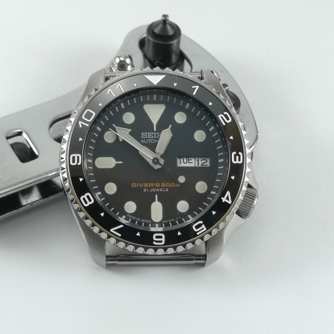 Seiko skx007 dual time ceramic sale