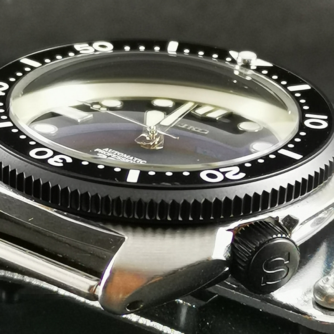 SRP Turtle Re-issue PVD Black Crown - Watch&Style