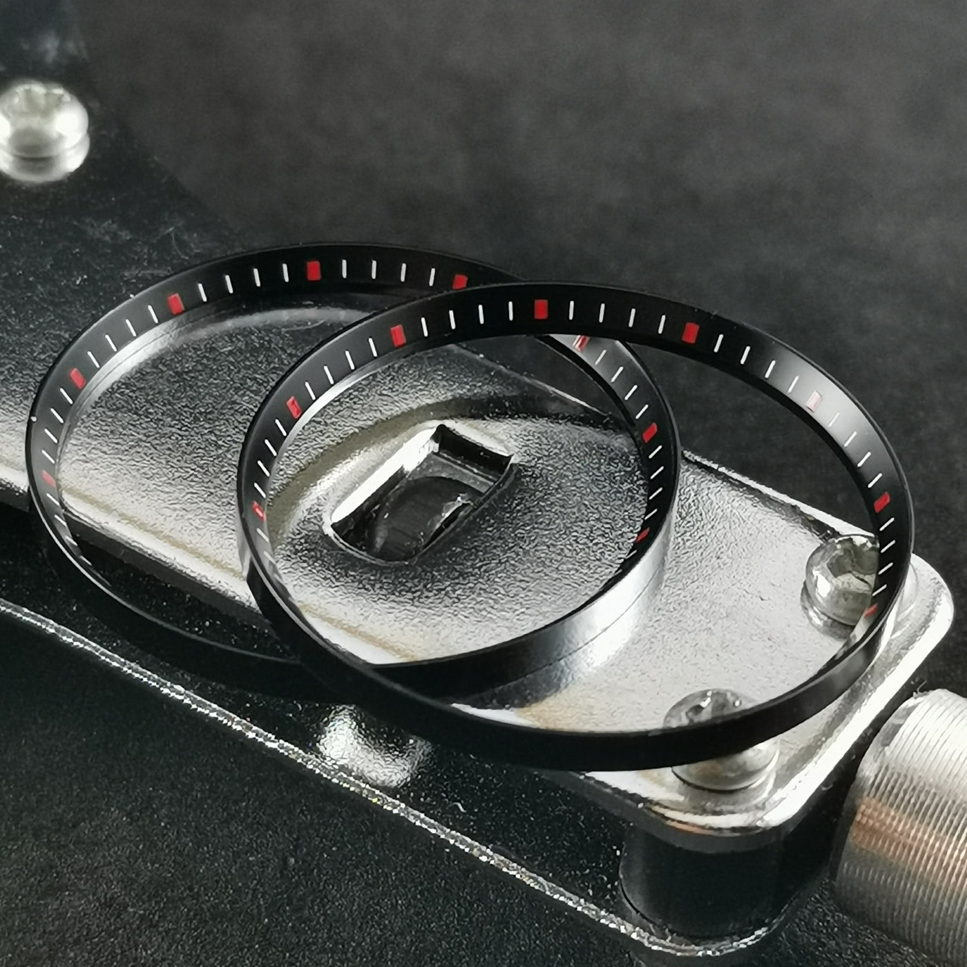 C0195 SKX007/SRPD Chapter Ring-Black with Red Marker
