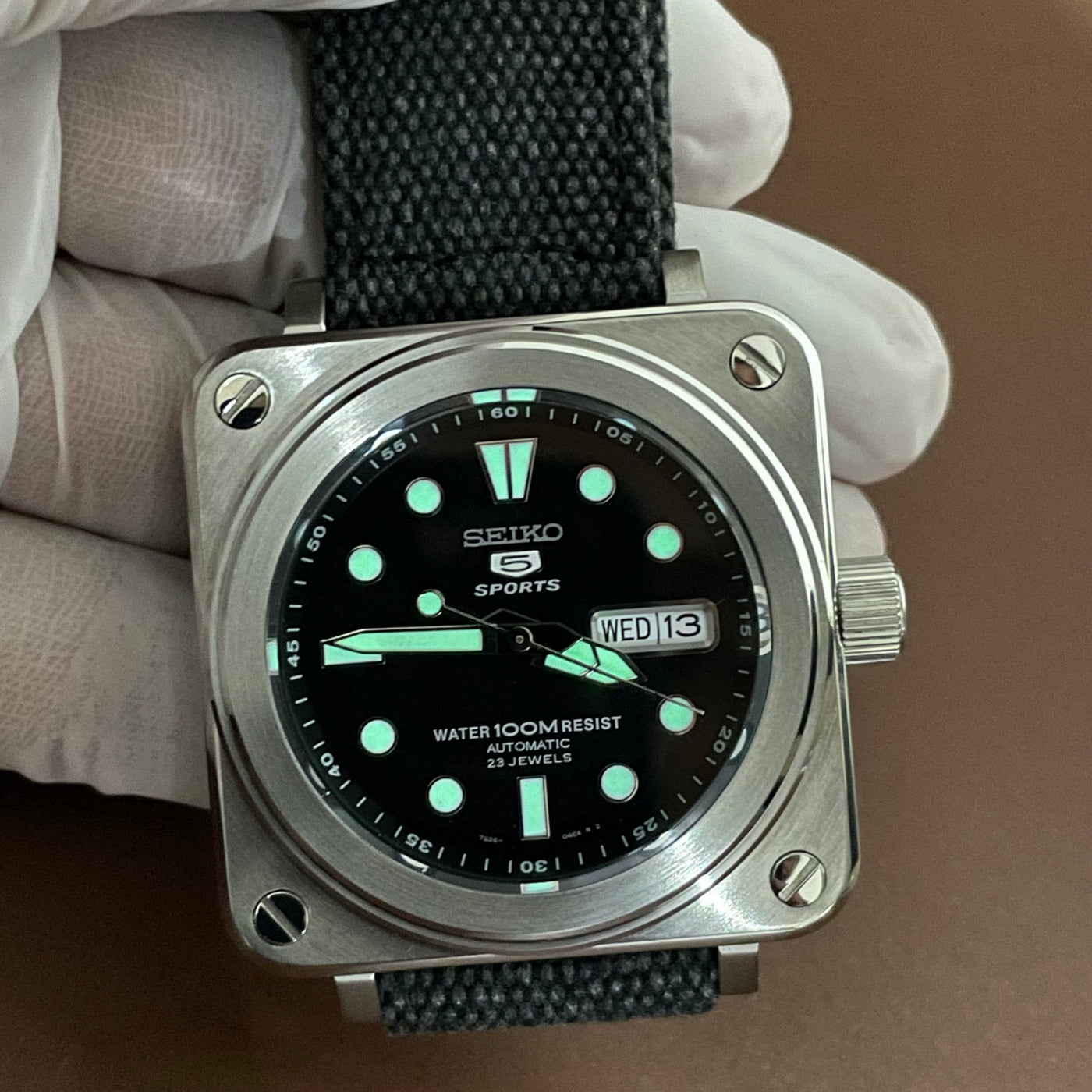 R1093 SKX007/SRPD Sterile Bezel